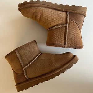 BearPaw 5 inch boots 🤎